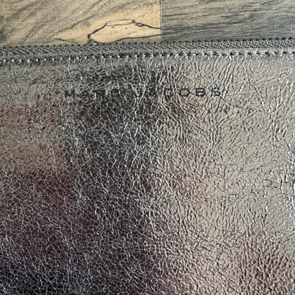 MARC JACOBS Metallic Leather Pouch